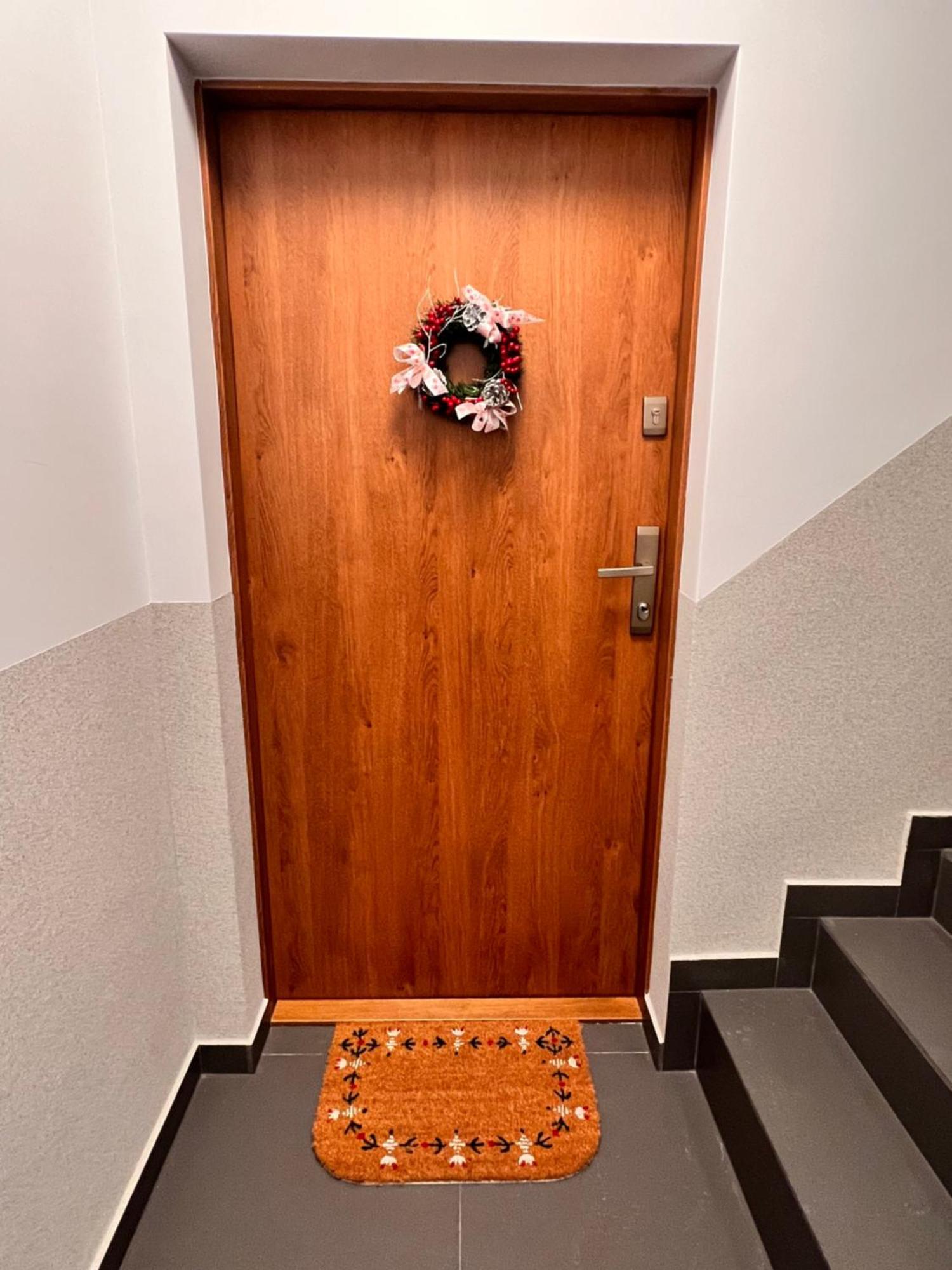 Krysztal Gorski Apartament Z Sauna Щирк Екстериор снимка